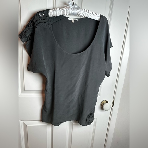 Matty M Tops - Matty M olive green Blouse with Lace Accents 💯 silk